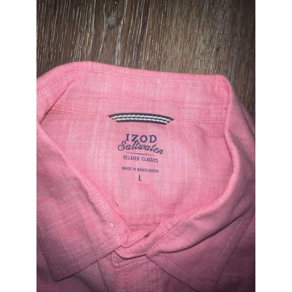 IZOD Saltwater Relaxed Classic Short Sleeve Bottom Down - Picture 4 of 4